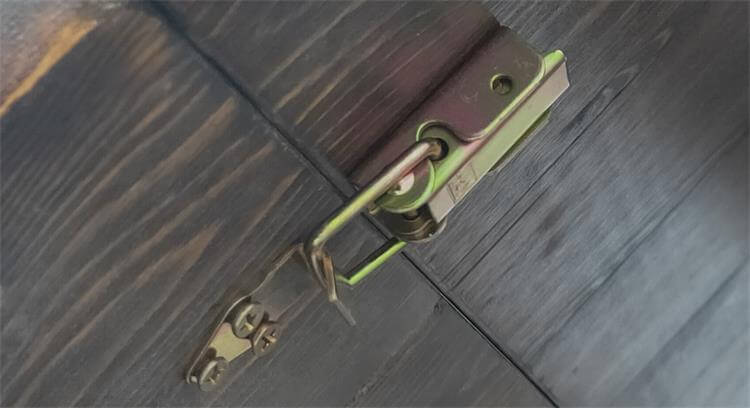 farmhouse table connetct5