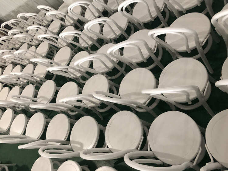 white bentwood dining chairs 