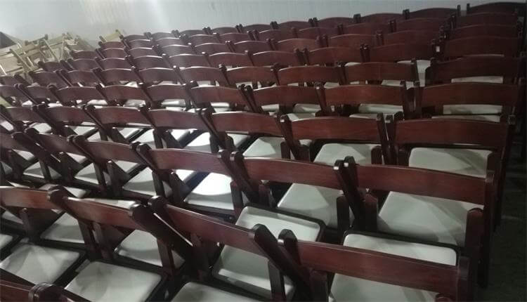 light mahogany folding chairs