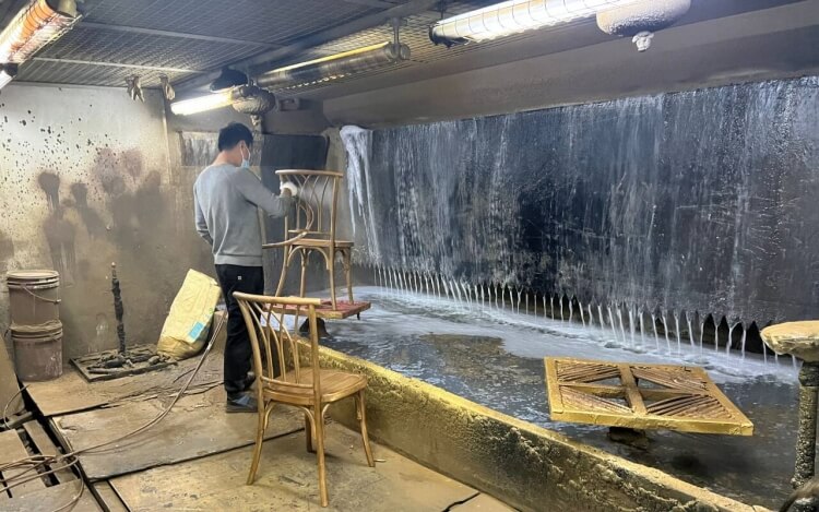 resin willow chair painting