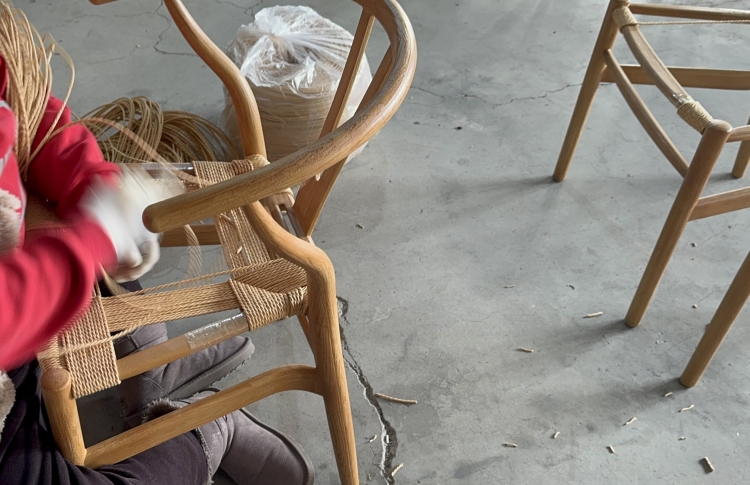 resin Y chair supplier