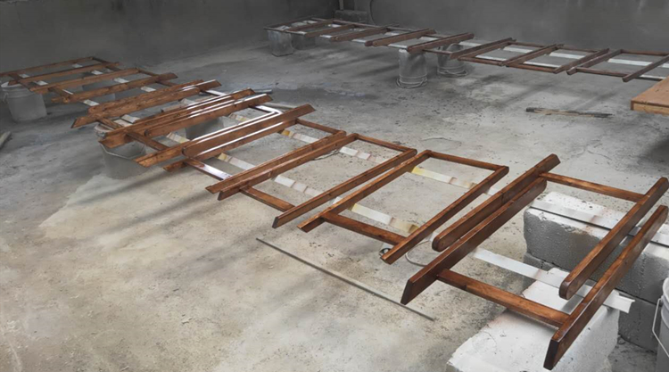 round folding picnic table