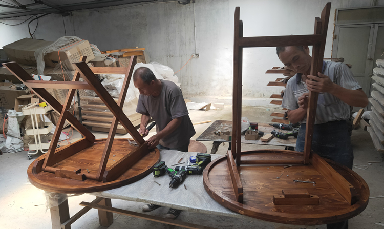 round folding tables wholesale