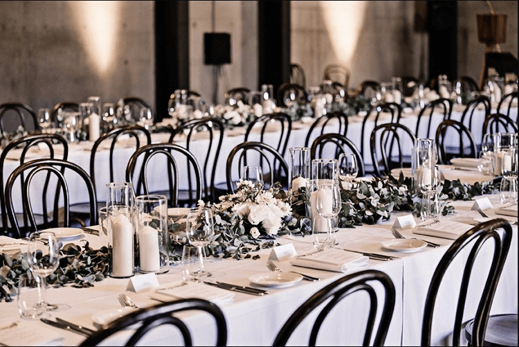 black resin thonet chair